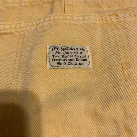 NWT Levi vintage Denim cutoff shortall overall bright yellow size small - Picture 8 of 12